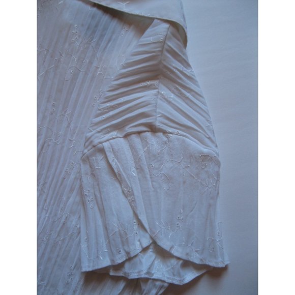 East 5th White Sheer Short Sleeve Shirt - Picture 5 of 10